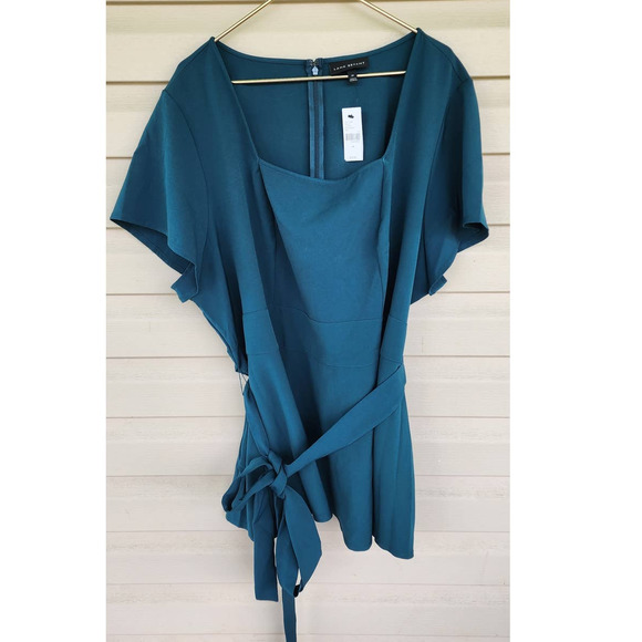 NWT New Lane Bryant Dark Hunter‎ Green Peplum Style Fit And Flare Top 28 - Picture 1 of 6